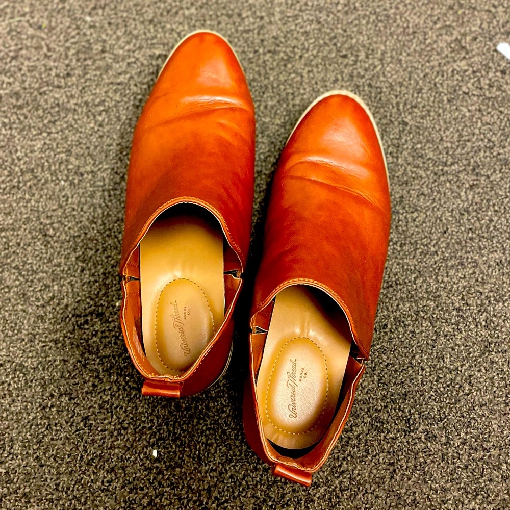 Cognac universal thread shortie bootie from Target size 9.